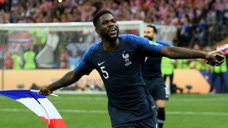 Забравеният герой на Франция, който жертва кариерата си заради световната купа