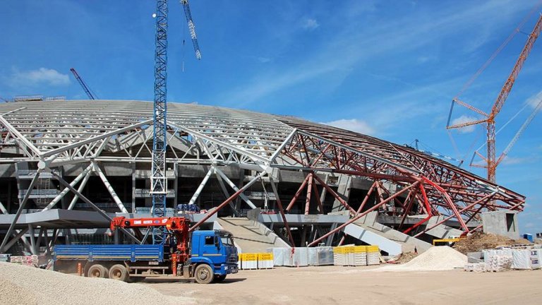 "Самара Арена"

Стойност — 18,2 млрд рубли, капацитет 45 хиляди зрители

Едно от най-проблемните съоръжения, което е готово само на 65 процента.