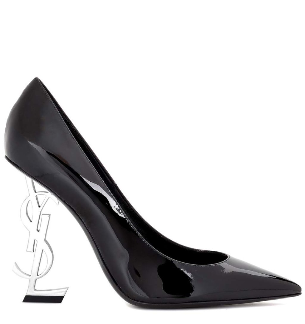 Втори се нарежда моделът на Saint Laurent - Opyum.
