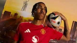 Йоро: Мама каза, че съм кръстен на Лени Кравиц за пред медиите