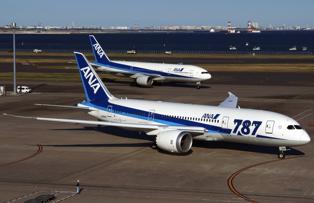 JA816A-All-Nippon-Airways-Boeing-787-8-Dreamliner_PlanespottersNet_331779