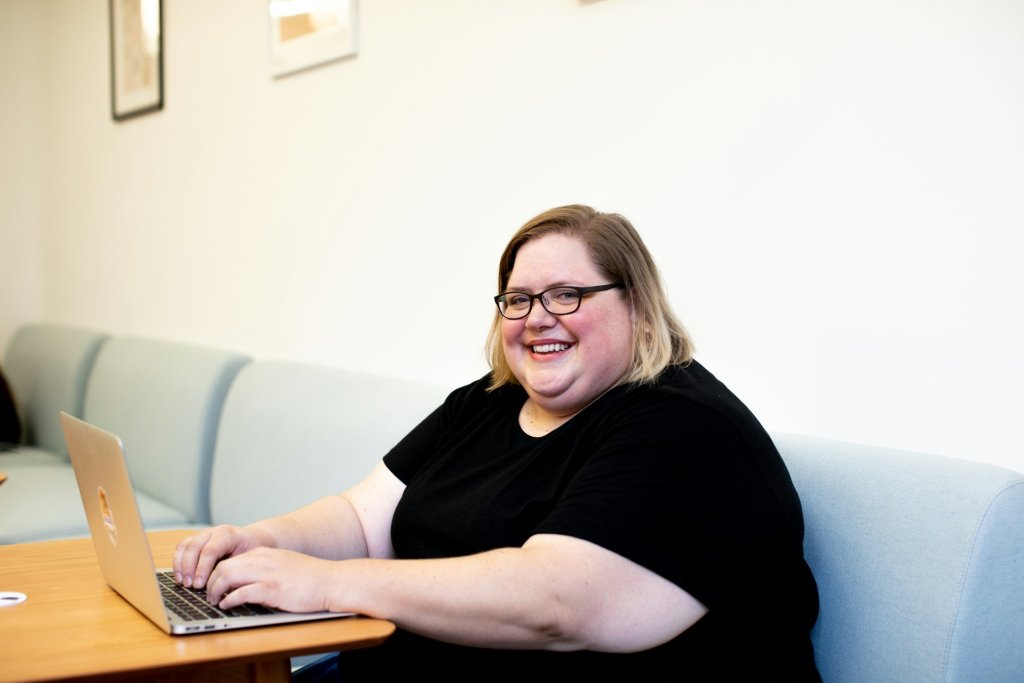 allgo-an-app-for-plus-size-people-uGeyTrqZyzw-unsplash