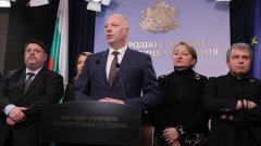 Призова протестиращите да издигнат свои формални лидери