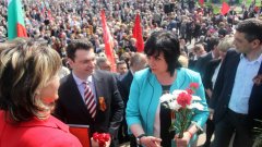 Нинова обяви, че няма да намерения да връща в Изпълнителното бюро на партията бившия министър на енергетиката Румен Овчаров, в чийто мандат тя заемаше зам.-министерски пост.
