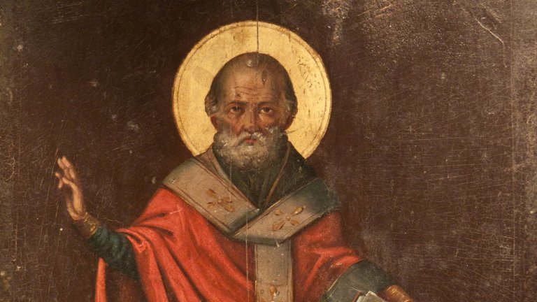 Народната традиция свързва празника с множество обичаи