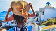 Аксесоарите, които да вземем за островната почивка в Гърция