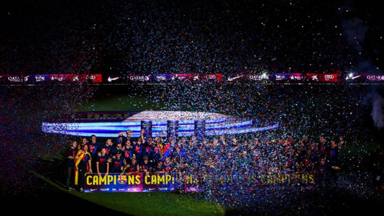 Многохиляден парад и грандиозна заря за требъла на Барса