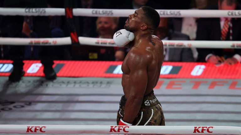 Антъни Джошуа отново тренира след трагедията в Нигерия (видео)