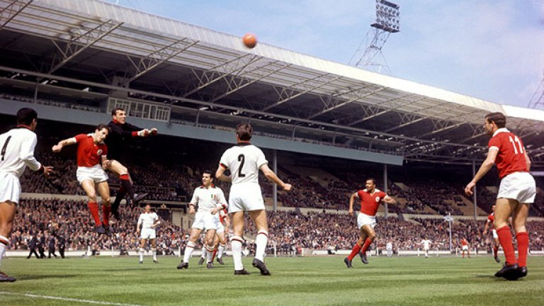 Загубеният финал от Милан обаче слага край на великите години на Бенфика поне за 3 десетилетия. Специалистите от онова време смятат, че този отбор е заслужавал поне още една купа.