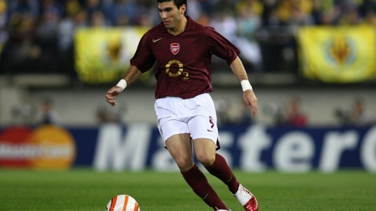 Хосе Антонио Рейес (Испания)
Испанецът изигра 109 мача, в които отбеляза 23 гола, в трите си сезона с фланелката на Арсенал, след като пристигна на „Хайбъри“ през 20014 г. от Севиля. През лятото на 2007-а бе продаден в Атлетико. През 2008/09 бе под наем в Бенфика, а през 2012-а се завърна в Севиля. А от лятото на 2016 г., вече на 33 г.,  премина като свободен агент в Еспаньол.