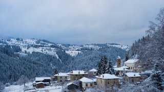 General view of the village. There are three valuable monuments in the village: three authentic Rhodope houses (Zgurovska, Uchikovska and Grigorovska house) and a church build in 1834.