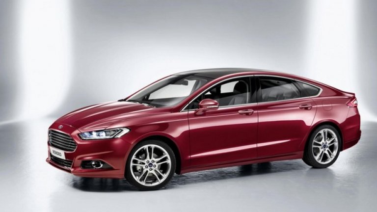 На щанда на Ford голямата звезда тази седмица е Mustang, но пазарните успехи ще дойдат с Mondeo, който вече се среща по българските улици