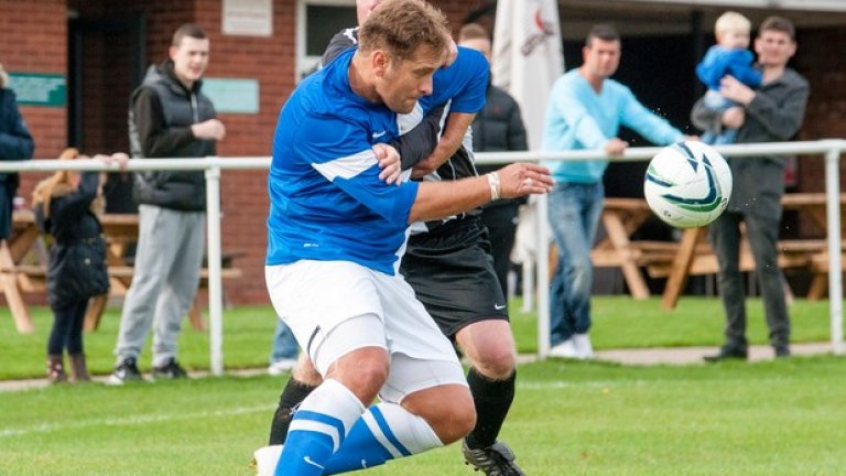 Стилиян Петров отново на терена