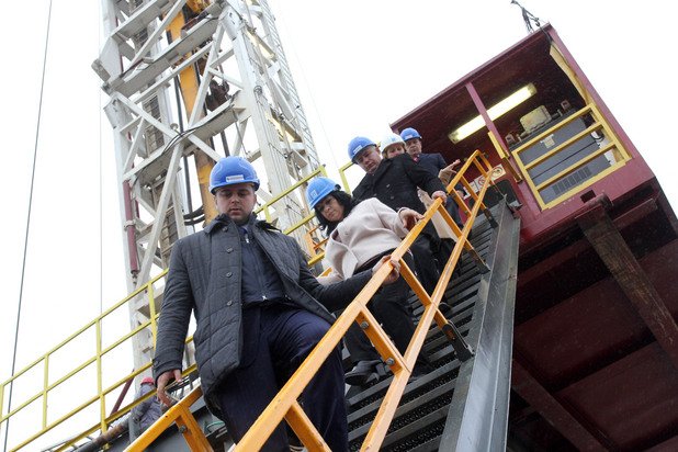 С прокарването на новия експлоатационен сондаж възможността за дневен добив ще се увеличи от 4,2 до над 5 млн. куб. м. на ден, коментира енергийният министър Теменужка Петкова