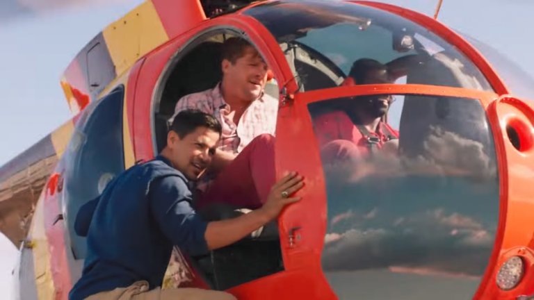 Magnum P.I.
Един римейк на култовото шоу от 80-те, който определено не успява (поне досега) да достигне качеството на оригинала. Историята за чаровния частен детектив на Хаваите, който постоянно крънка за услуги приятелите си, но е добър по сърце и винаги се бори за доброто като кауза, просто издиша като изпълнение и страда от посредственост. Въпреки това признаваме, че ако върви по телевизията като фон, докато хапвате, чистите или правите нещо друго, не е досаден.