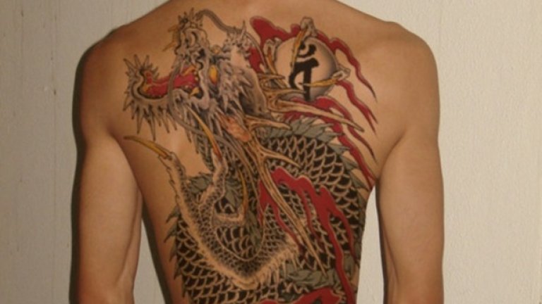 Модерна татуировка в стил "якудза"