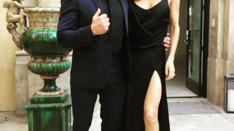 Слай Сталоун пусна тази снимка, на която позира със съпругата си Дженифър Флавин преди церемонията по раздаването на "Оскар"-ите.

Вижте в галерията кой какви снимки иззад кулисите на церемонията пусна в Instagram