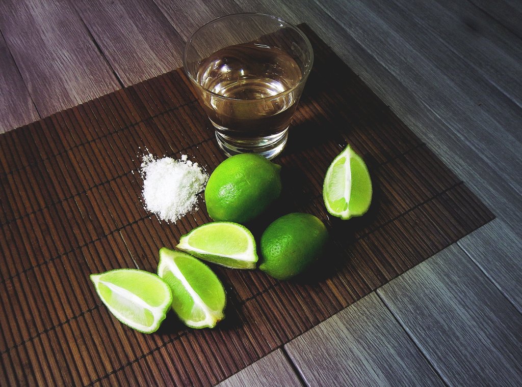 tequila-2593432_1920