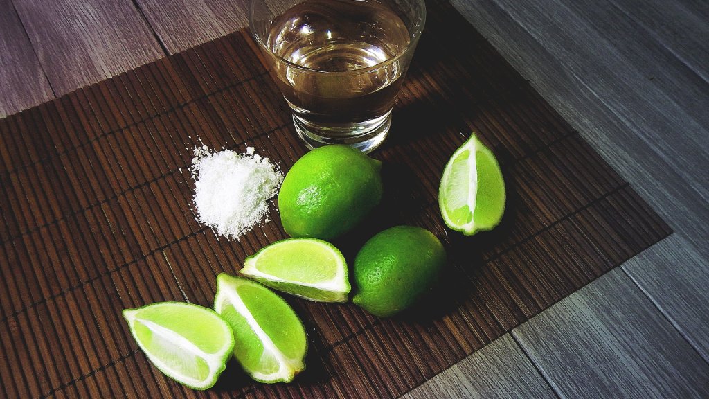 tequila-2593432_1920