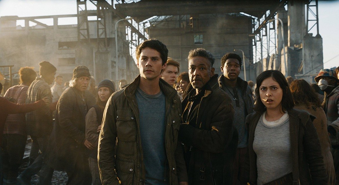  The Maze Runner: The Death Cure 

Това трябва да бъде големият финал на антиутопичната сага The Maze Runner и най-опасната мисия на Томас и групата му от бегълци. За да спаси приятелите си, той трябва да проникне в легендарния последен град, който може да се превърне и в най-смъртоносния лабиринт, който е виждал. Ако обичате така наречените "young adult" филми – The Maze Runner е точният избор за януари.