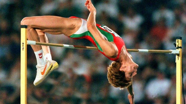 30 август, 1987 г. Стефка Костадинова скача 209 сантиметра в Генуа и поставя световен рекорд, което е неподобрен и днес. Това е най-дълго неподобреното и все още валидно топ постижение в леката атлетика.
