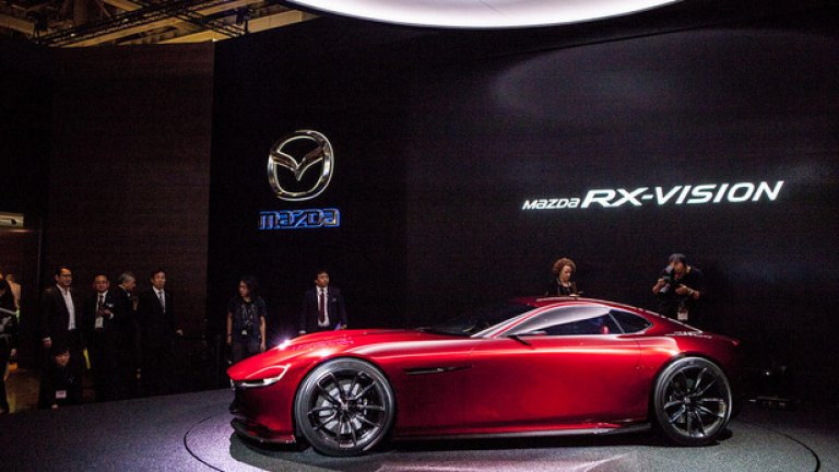 С RX-Vision Mazda се завръща към роторното задвижване
