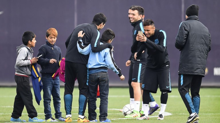 Детска инвазия на тренировка на Барселона