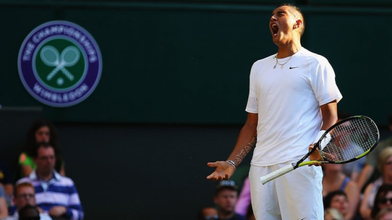 През лятото на 2014-а, когато всички говореха за Ник, той заяви, че иска да е "здраво стъпил на земята", "да се учи от големите" и "да бяга от звездоманията".