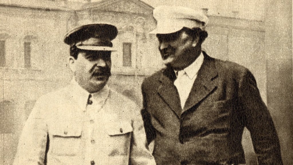 Joseph_Stalin_and_Georgi_Dimitrov,_1936