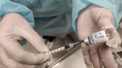 Pfizer започна тестване на ваксината си върху бременни жени