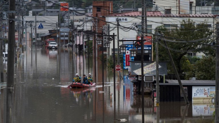 Близо 70 са вече жертвите на тайфуна "Хагибис" в Япония