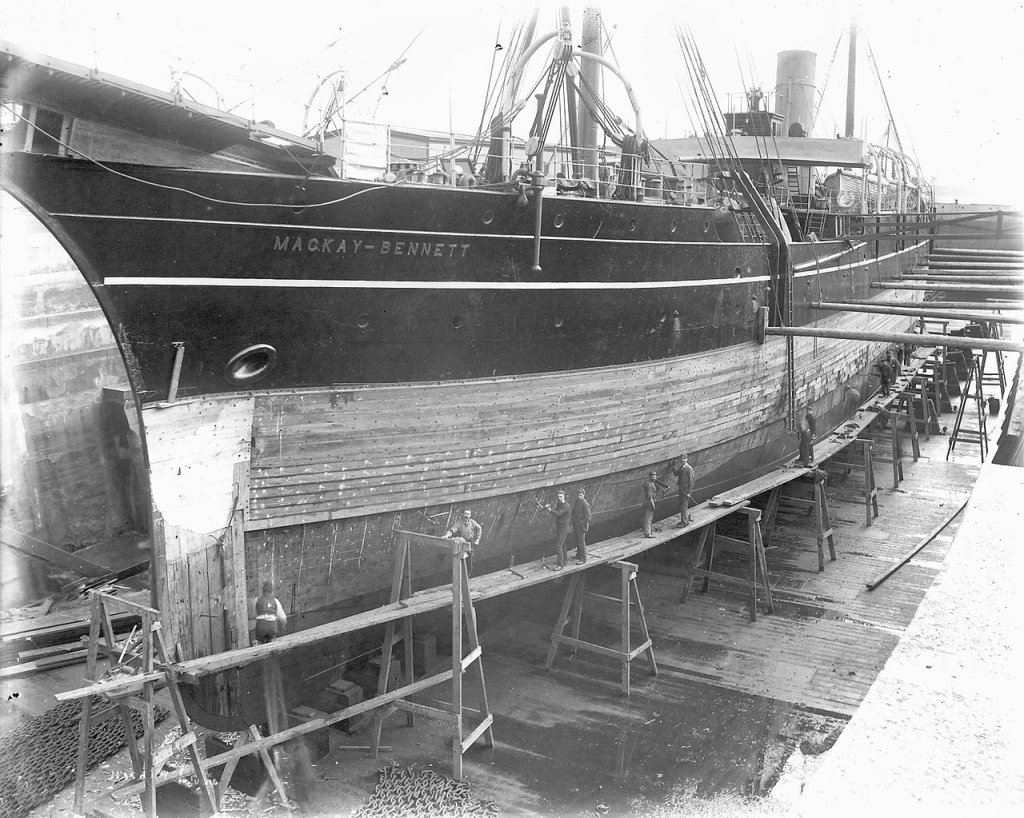 1280px-CS_MacKay-Bennett_in_Dry_Dock,_Halifax,_Nova_Scotia,_Canada,_between_1885_and_1922