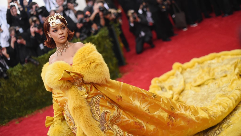 "China: Through The Looking Glass" Costume Institute Benefit Gala - Alternative Views