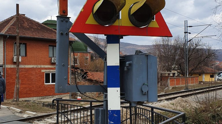 С малко артефакти и без особено мазане на кадрите, хората, които се радват на фотографията като изкуство, ще оценят как снима S10+.