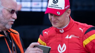 Мик е част от академията за пилоти на "Ферари" (Ferrari Driver Academy), с която подписа след спечелването на титлата в европейската Формула 3. От 2019 г. Шумахер вече е във Формула 2.