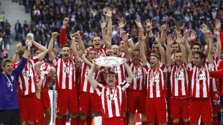 Сякаш нищо не може да спре Байерн към първа титла от 2010-та насам...