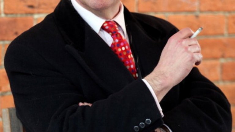 Найджъл Фараж с червена вратовръзка - когато партията му още значеше нещо 