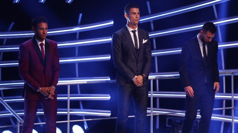 Челната тройка в подреждането на ФИФА: Роналдо, Меси и Неймар