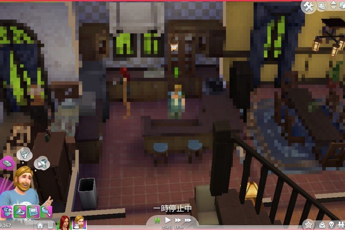 The Sims 4

Когато вашите герои взимат душ в света на The Sims 4, интимните им части са пикселизирани. Но онези, изпиратствали поредното издание на хитовата симулация, скоро научават, че пикселният филтър не свършва, когато виртуалният им аватар облече дрехите си. Вместо това, пикселизираната мозайка постепенно се разпростира, докато обхване целия екран с ръбестата си визия. Естествено, играчите, срещнали този "проблем" посетиха форумите на ЕА, за да се оплакват, като по този начин се разкриха като пирати.