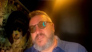 Водещият сподели емоционално видео, с което мотивира отказа си да участва в надпреварата за място в регулаторния орган