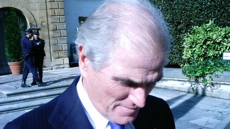 Известният с хапливия си език Калдерон нападна остро клуба в лицето на сегашния президент Флорентино Перес и португалския треньор