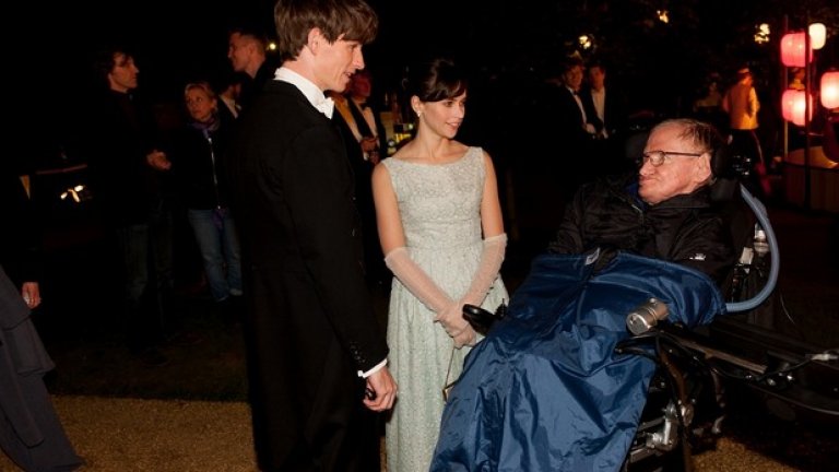 Стивън Хокинг се среща с актьорите от "Теорията на всичко"