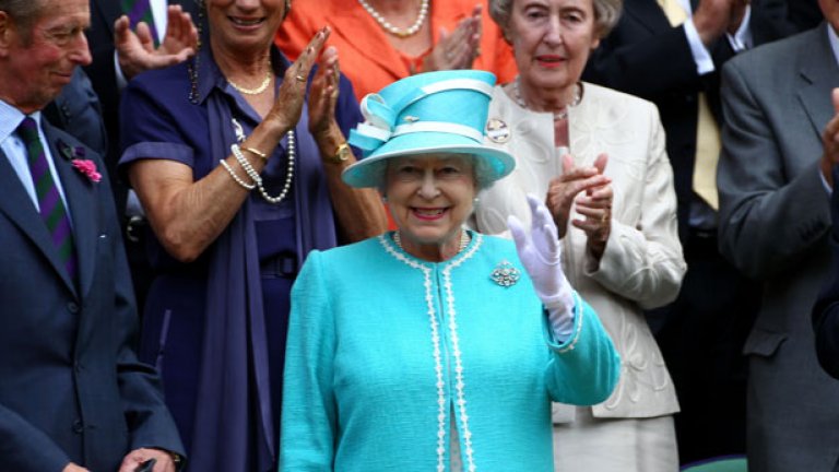 Посещението на кралица Елизабет ІІ предизвика сериозен смут сред тенисистите миналата година