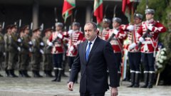 Според президента отношенията с Русия трябва да се ръководят от българските и европейските интереси