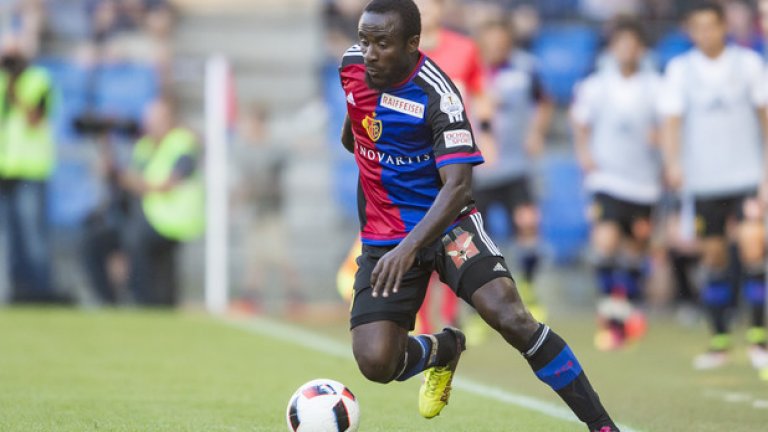 Сейду Думбиа ще е основна опасност за вратата на Лудогорец тази вечер