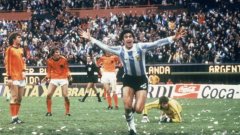 С двата си гола и асистенция на финала на Мондиал `78 срещу Холандия Кемпес влиза във футболния фолклор на „гаучосите“