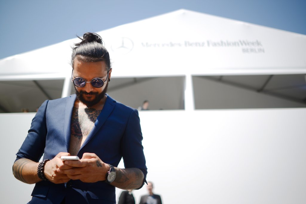 мъж, телефон