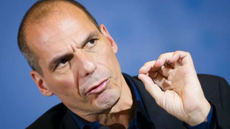 Финансовият министър на Гърция продължава играта на нерви