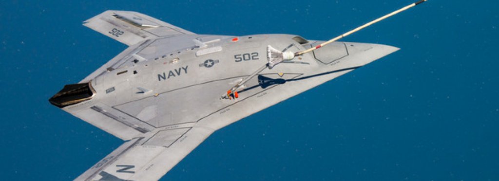 11. X-47B
X-47B е развитие на по-ранния проект X-47А, който се използва за технологичен демонстратор, за създаването на ниско забележим боен безпилотен апарат. При X-47B целите отиват още по-високо, защото машината трябва да може да излита и каца от палубата на самолетоносач.
Построени са два такива изпитателни апарата, първият от които полита през 2011 г. На 17 май 2013 г. безпилотният апарат излита от палубата на самолетоносача USS Bush и се приземява на сушата. На 10 юли същата година апаратът излита от сухоземна база и каца на палубата на същия самолетоносач. През април 2015 г. X-47B изпълнява напълно автоматизирано дозареждане във въздуха. 
Финансирането на работата по изпитателния апарат е прекратено, но той може да стане основа на бъдещ ниско забележим ударен апарат, който да лети от американските самолетоносачи.