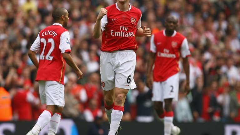 Филип Сендерос, 32 г.
От Рейнджърс в Хюстън Динамо
Националът на Швейцария пристигна в Англия от Сервет през 2003-а и остана в клуба до 2010-а, след което игра в Милан и се завърна на Острова, за да брани цветовете на Евертън и Фулъм.